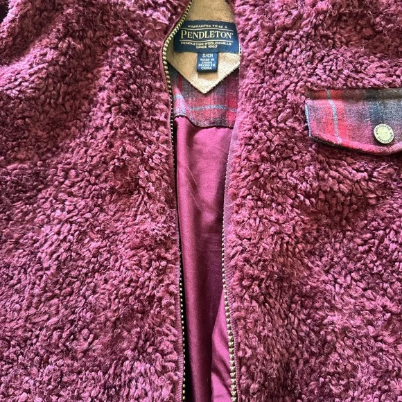 Pendleton Maroon Teddy Jacket. Women or Girl - Picture 2 of 7